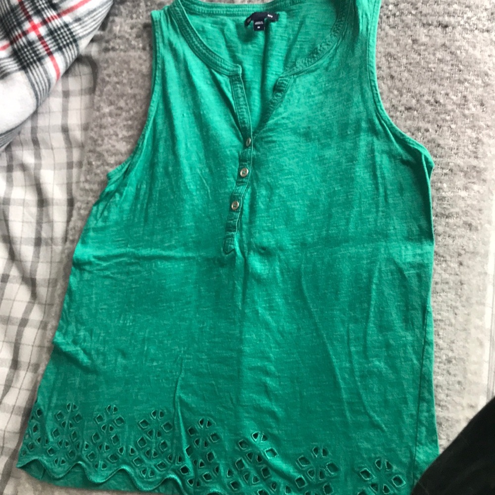 Gap Tank w/ cute detail @ bottom